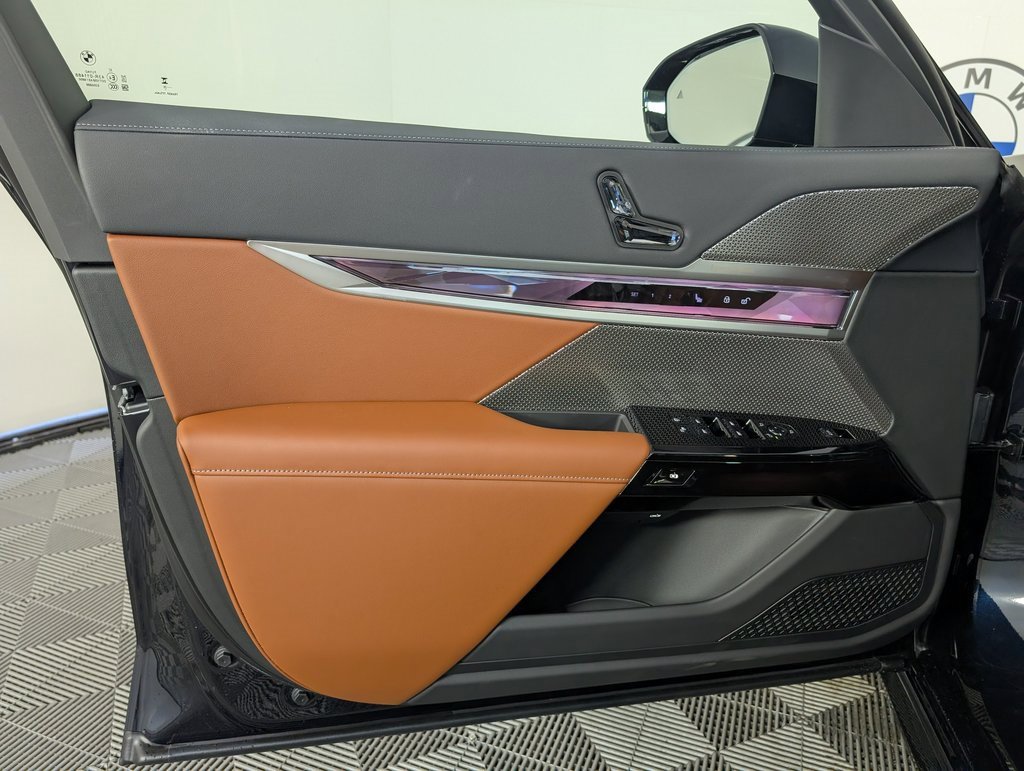 New 2026 BMW 740i xDrive w/ Premium Package image 16