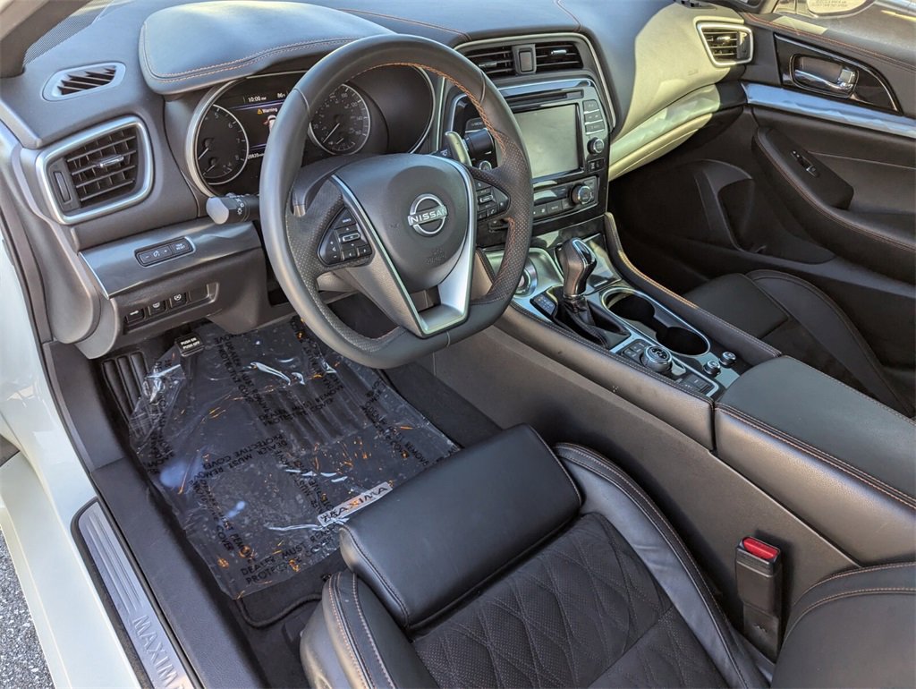 Used 2023 Nissan Maxima SR w/ Sport Mat Group image 10