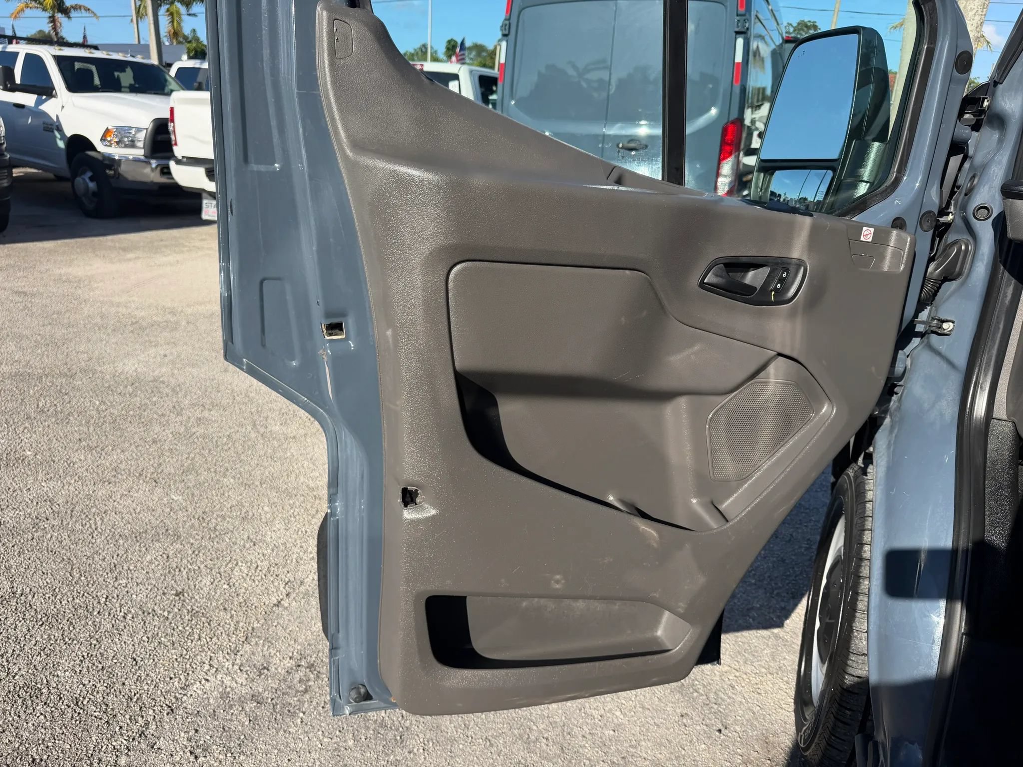 Used 2020 Ford Transit 250 148 High Roof Extended RWD image 12
