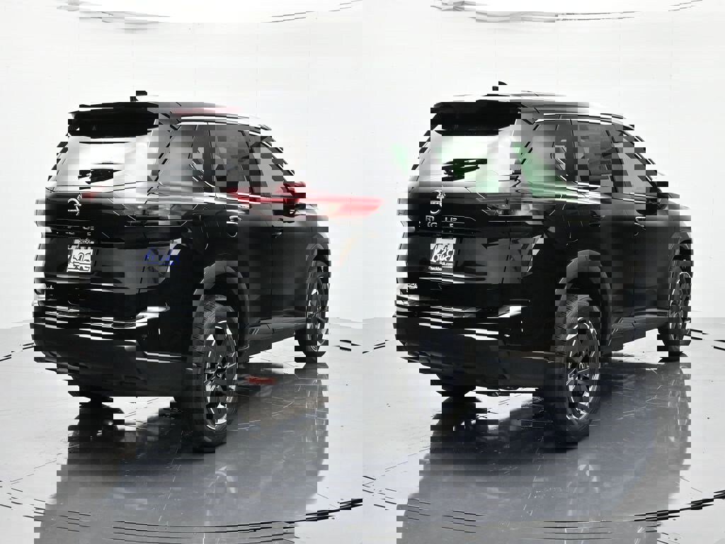 New 2026 Nissan Rogue SV image 5