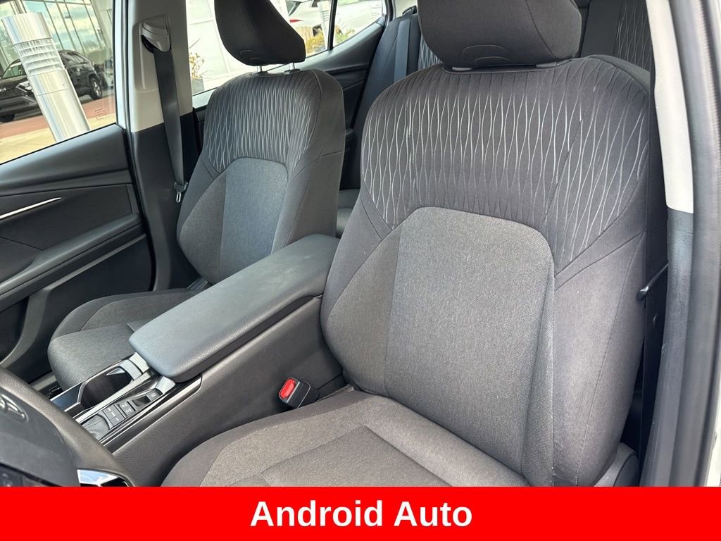 Used 2025 Toyota Camry LE image 13