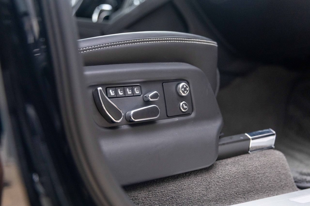 Certified 2024 Bentley Bentayga AWD/4WD image 62