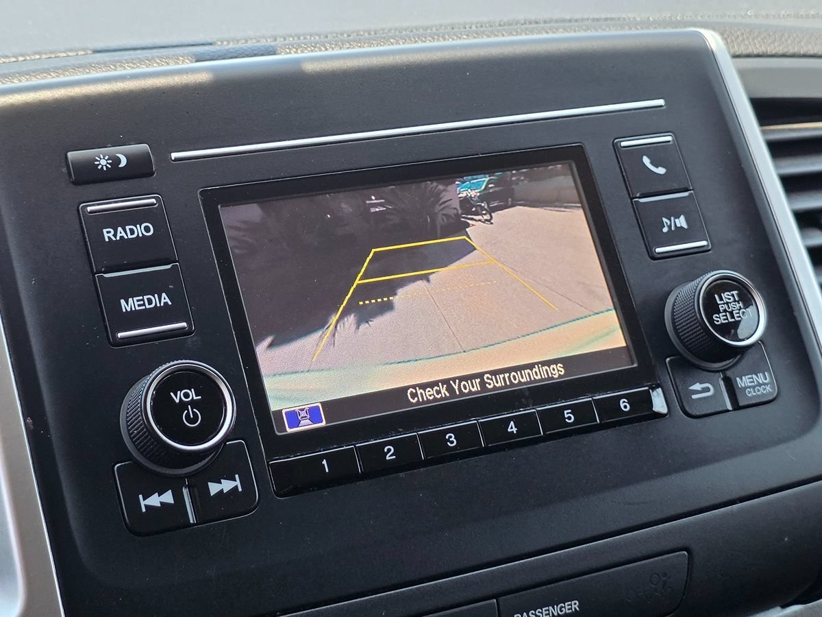Used 2018 Honda Pilot LX image 39