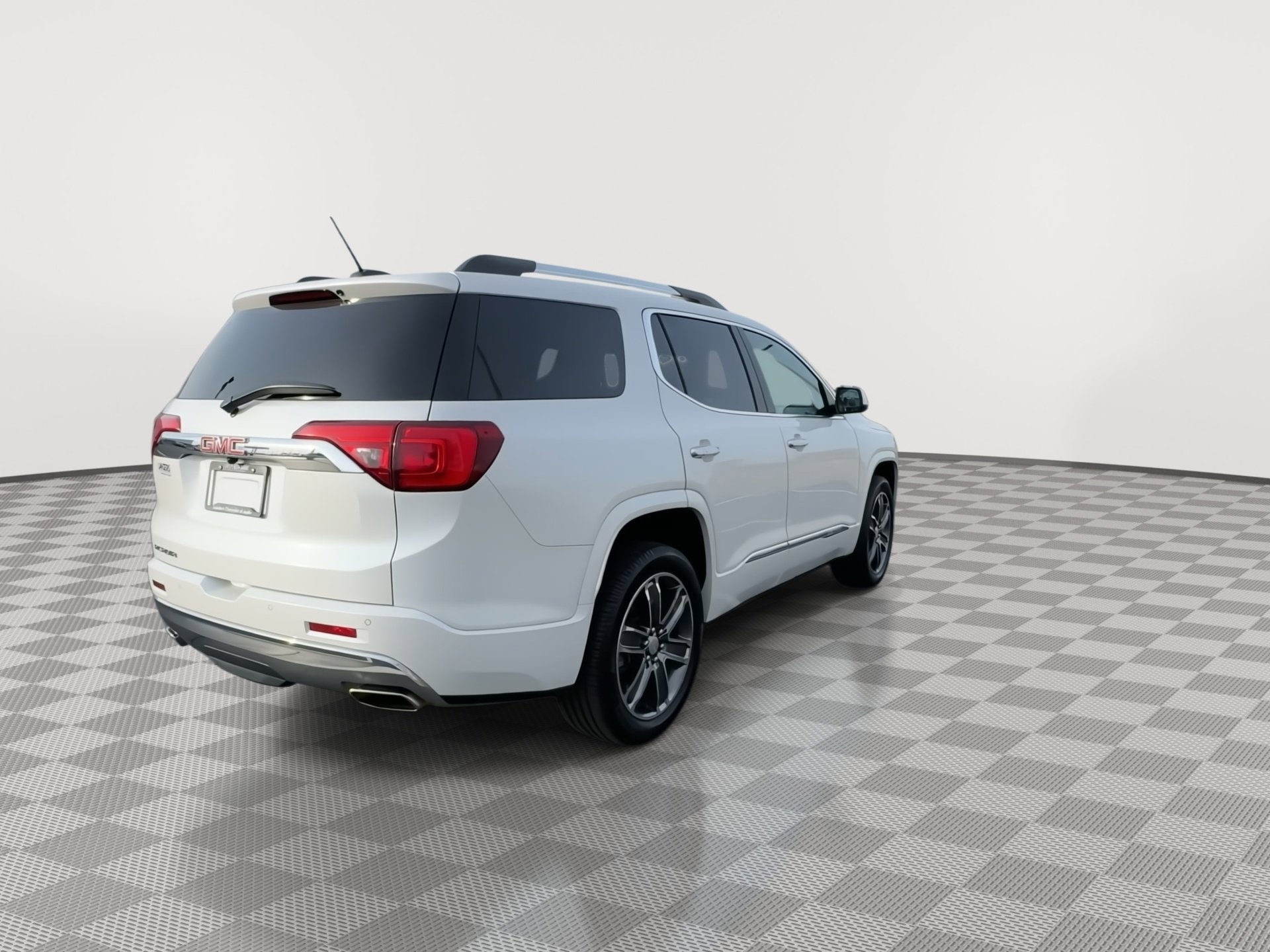Used 2019 GMC Acadia Denali w/ Technology Package image 9