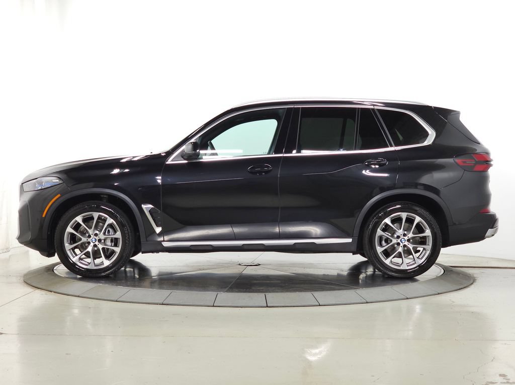 Used 2026 BMW X5 xDrive40i w/ Premium Package AWD/4WD image 5
