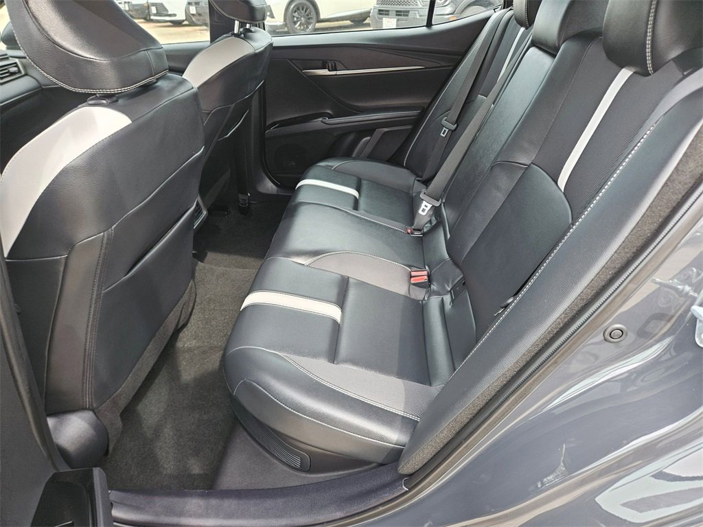 Used 2025 Toyota Camry SE image 27