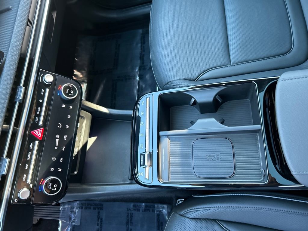 Certified 2025 Hyundai Tucson Limited image 17