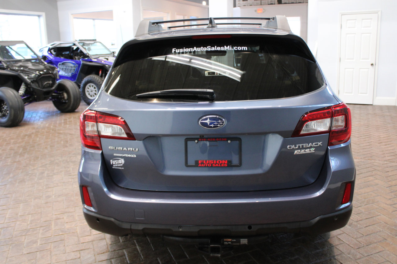 Used 2017 Subaru Outback 2.5i Limited image 6