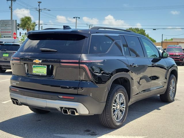 Used 2025 Chevrolet Traverse LT FWD image 6