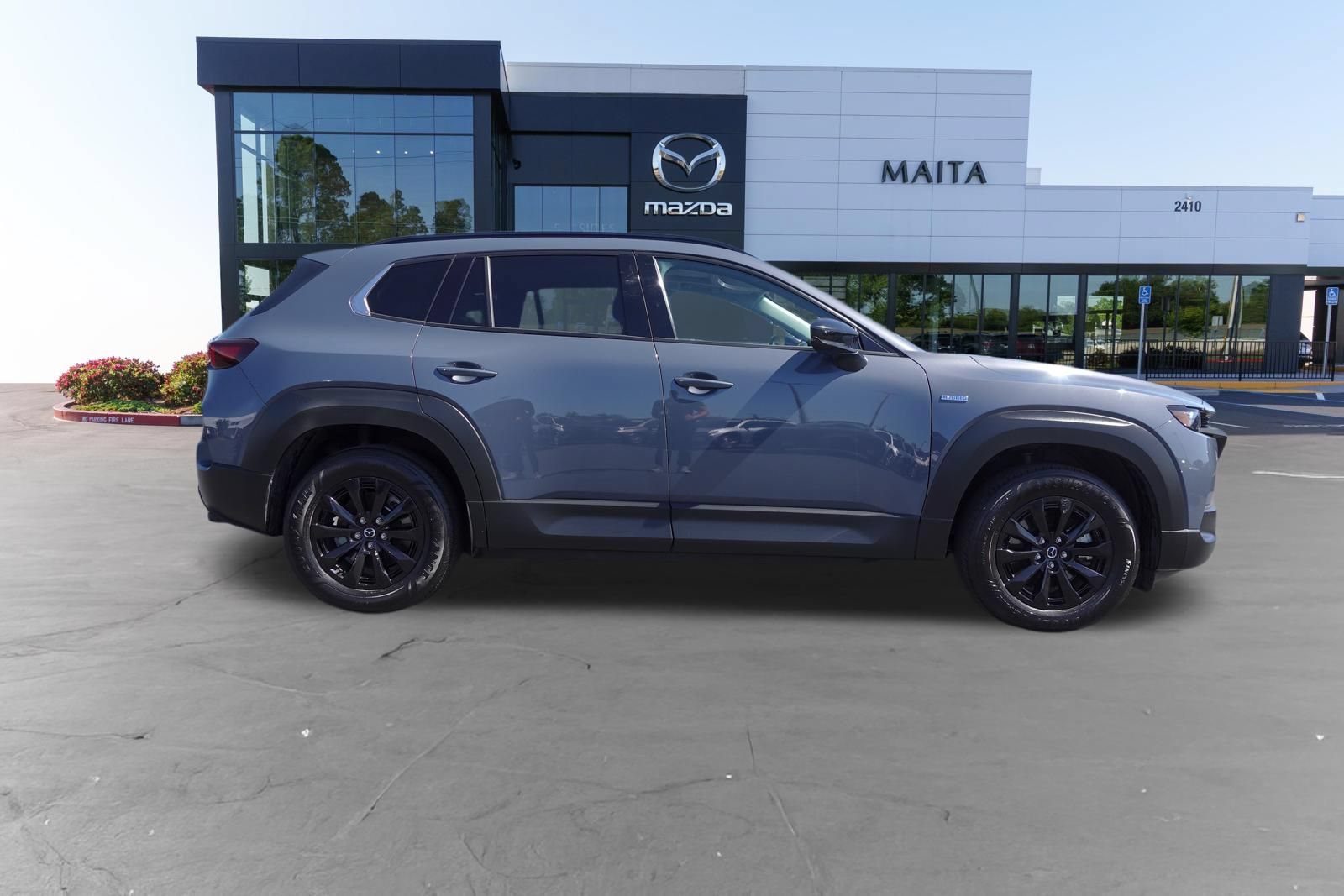 Certified 2025 MAZDA CX-50 AWD 2.5 Hybrid w/ Premium Pkg image 2