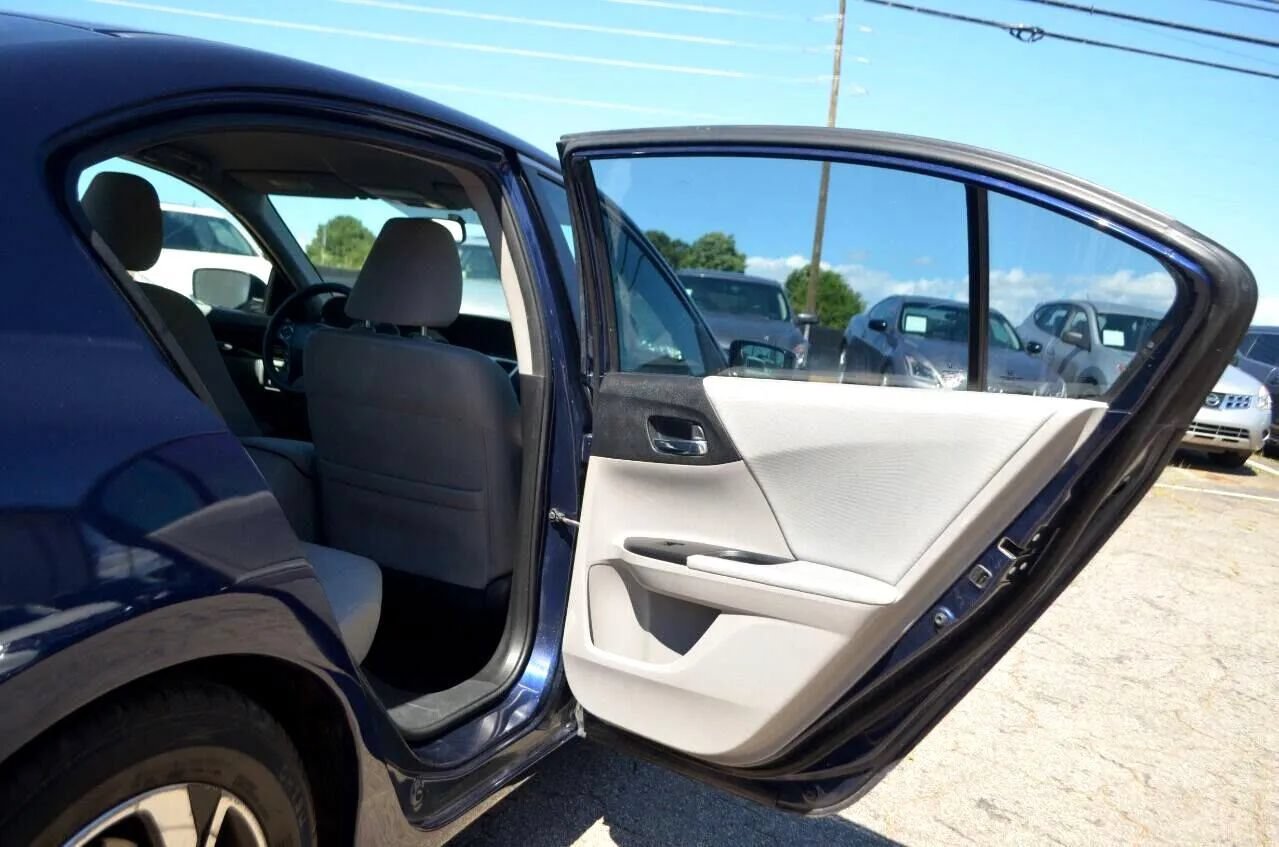 Used 2017 Honda Accord LX image 24