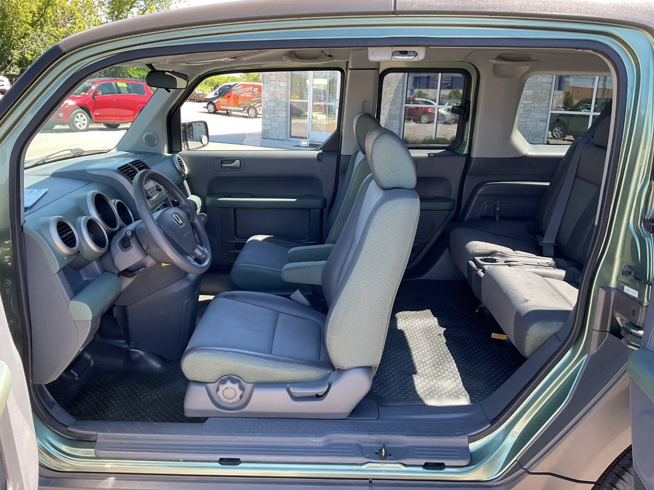 Used 2004 Honda Element EX image 24