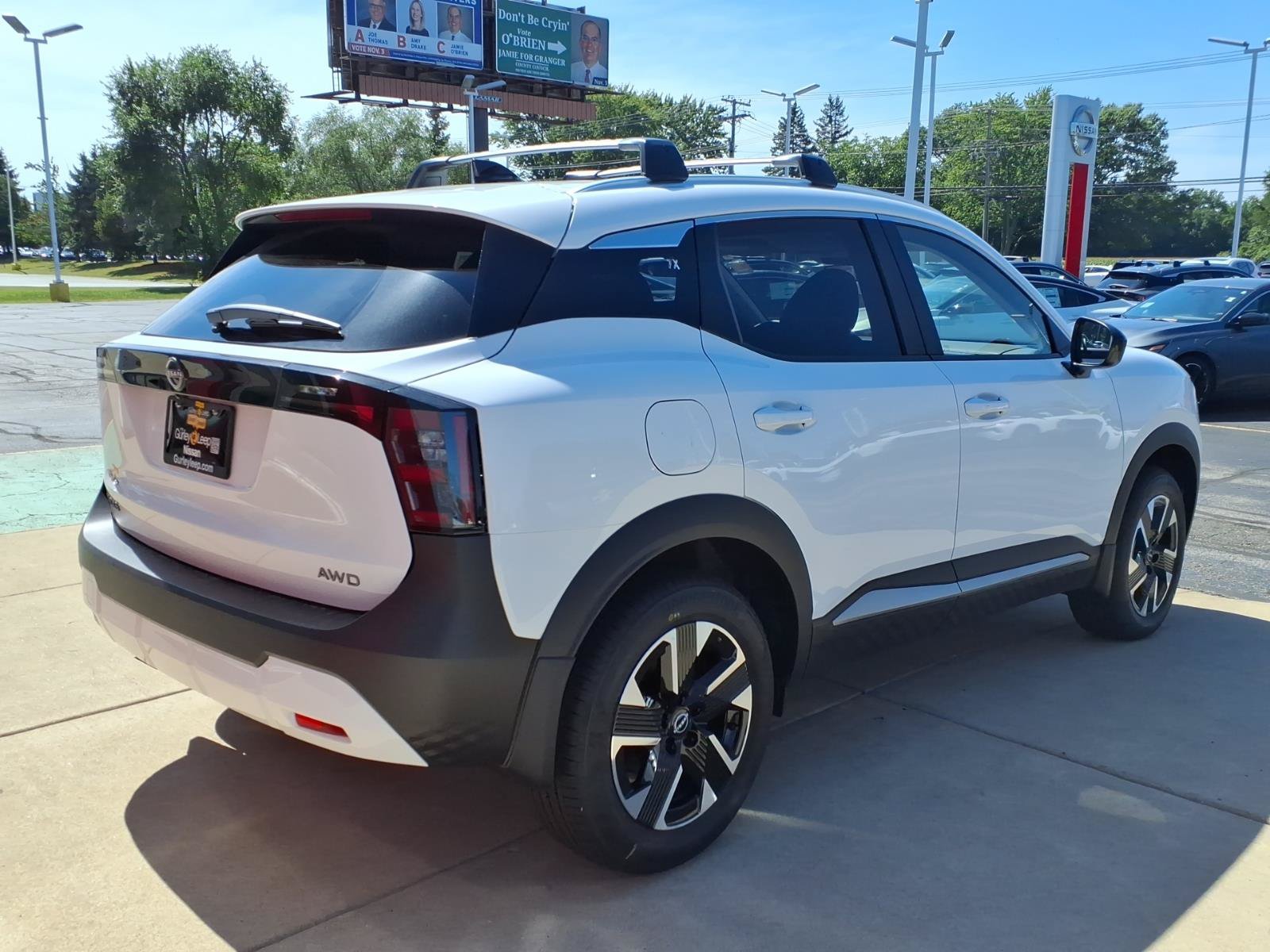 New 2027 Nissan Kicks SV AWD/4WD image 9