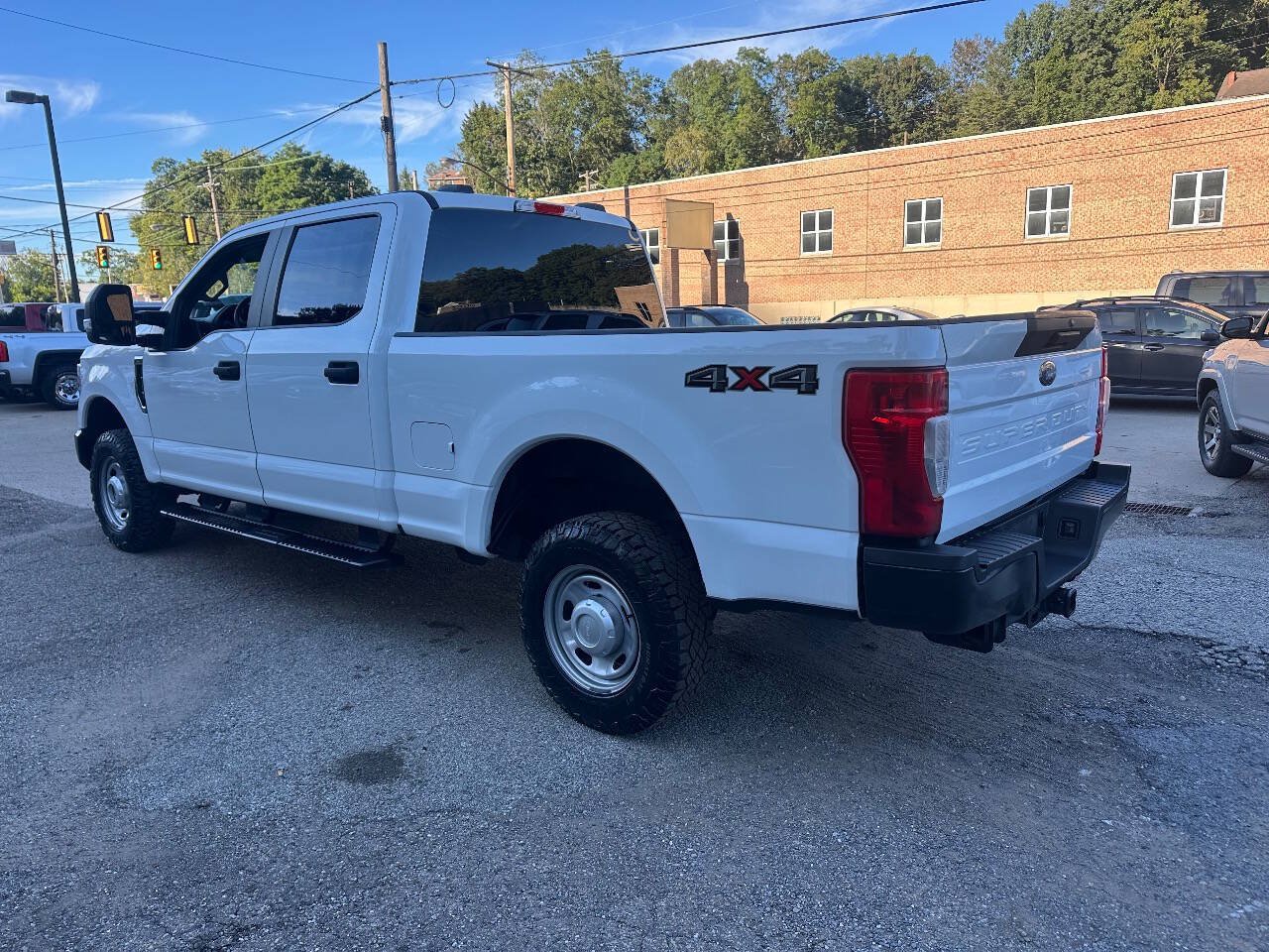Used 2022 Ford F250 XL w/ Power Equipment Group AWD/4WD image 4