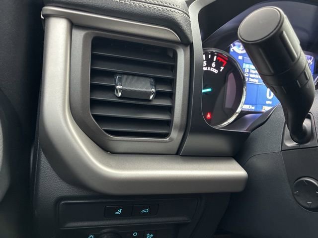 Used 2022 Ford Expedition XLT image 25