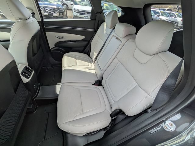Used 2023 Hyundai Tucson Limited w/ Cargo Package AWD/4WD image 19