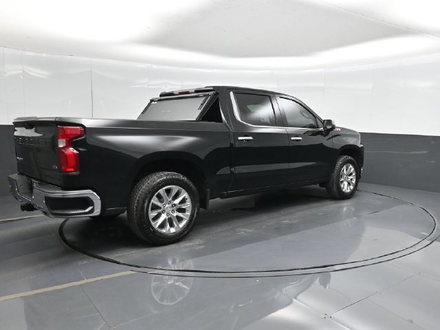 Used 2021 Chevrolet Silverado 1500 LTZ AWD/4WD image 3