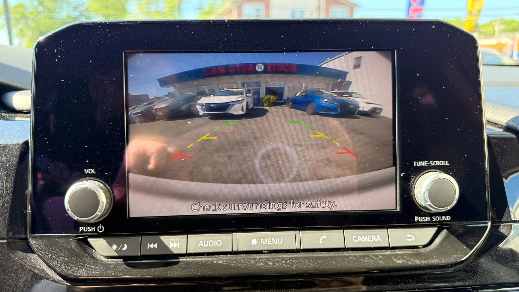 Used 2024 Nissan Pathfinder SV FWD image 24