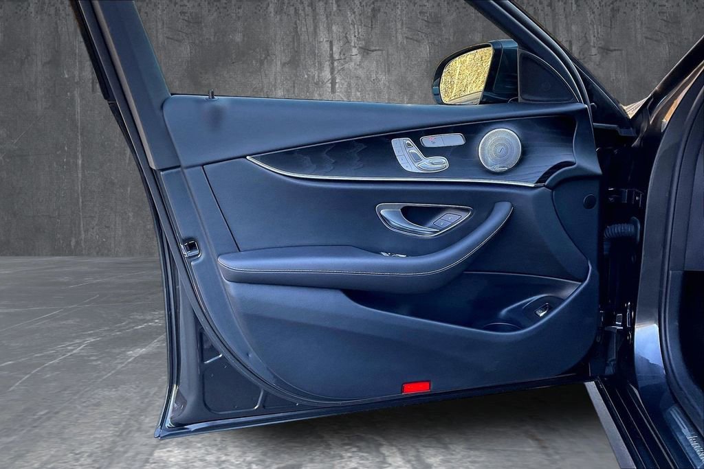 Used 2023 Mercedes-Benz E 350 4MATIC Sedan image 20