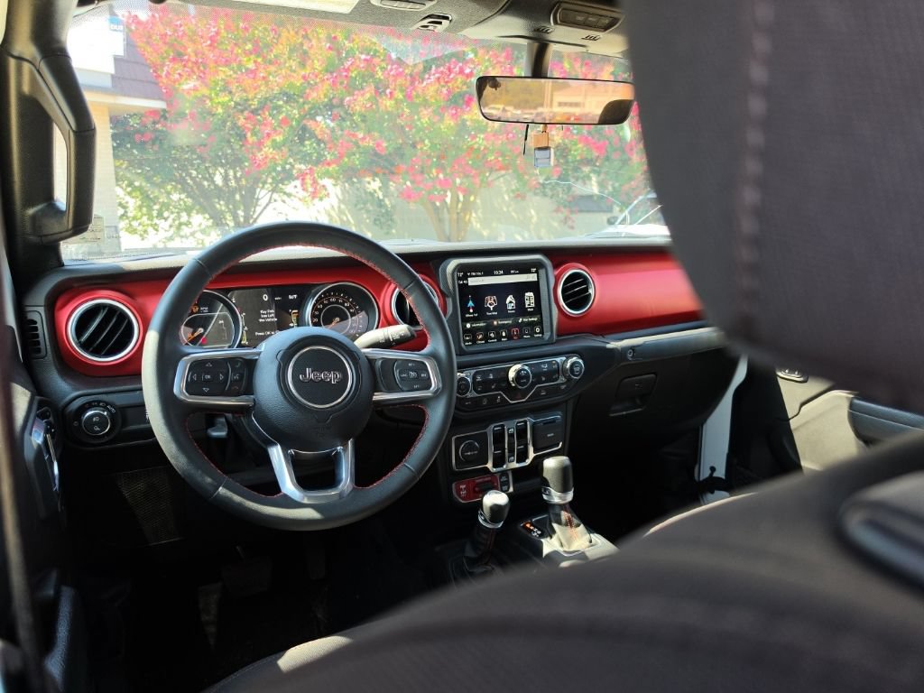 Used 2023 Jeep Gladiator Rubicon w/ Cold Weather Group AWD/4WD image 21