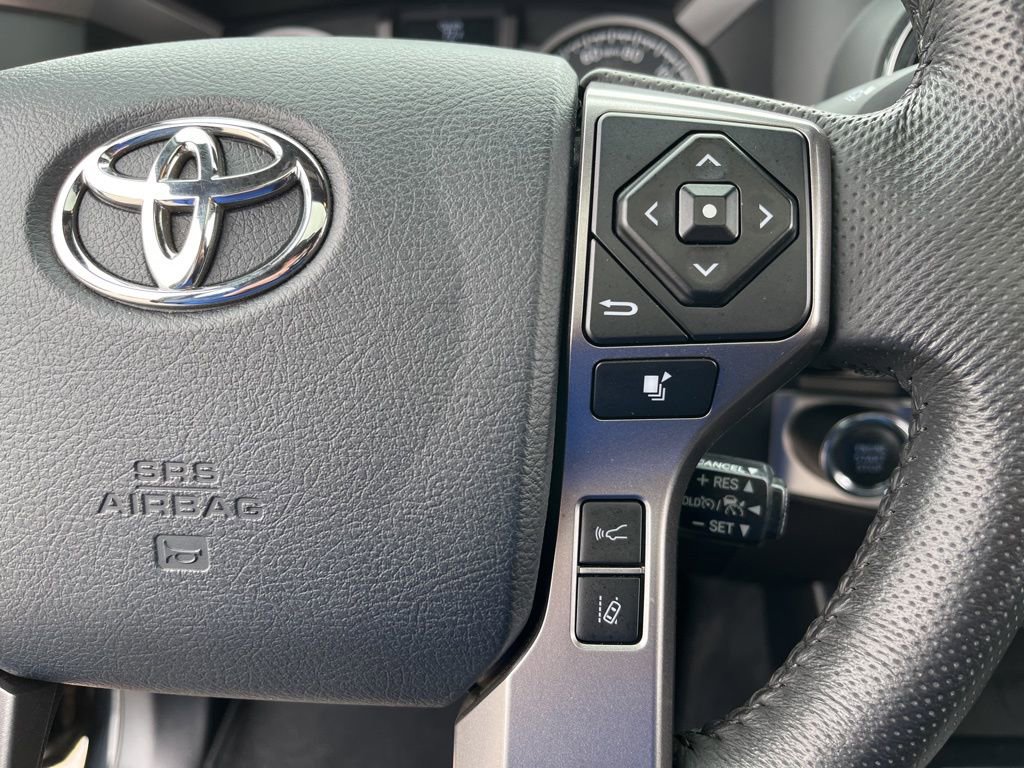 Used 2018 Toyota Tacoma Limited AWD/4WD image 23