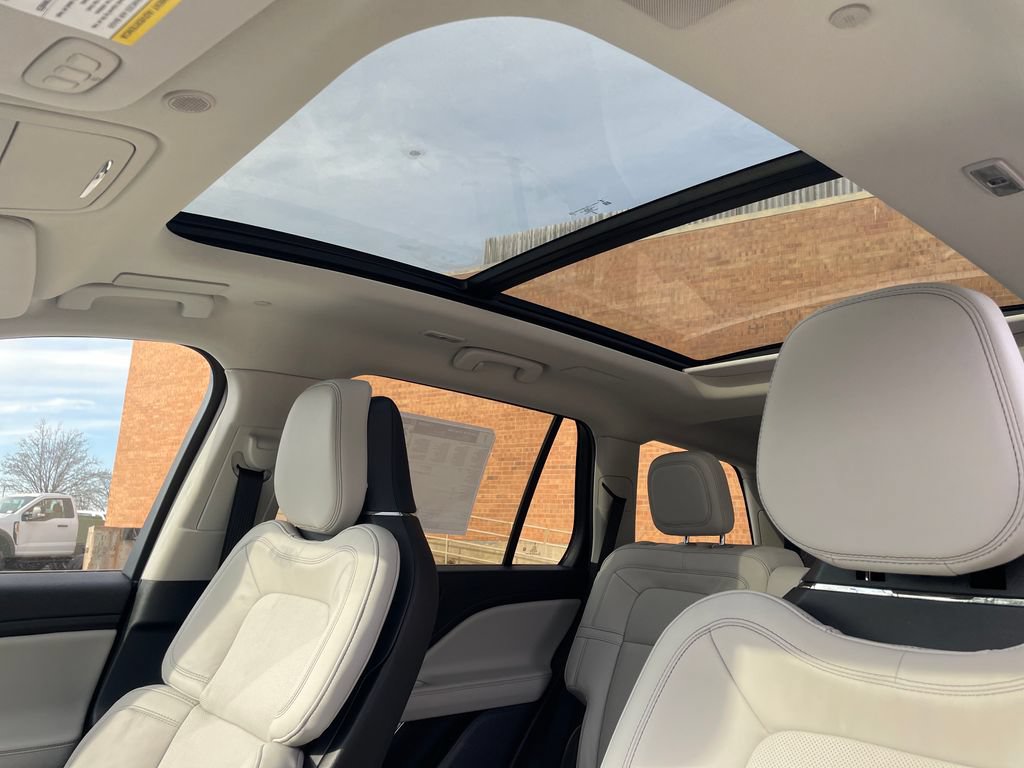 New 2026 Lincoln Aviator Reserve AWD/4WD image 12