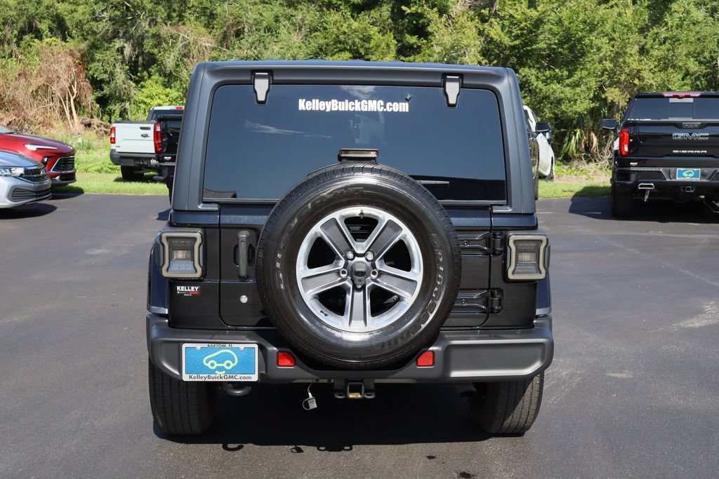 Used 2020 Jeep Wrangler Unlimited Sahara AWD/4WD image 8