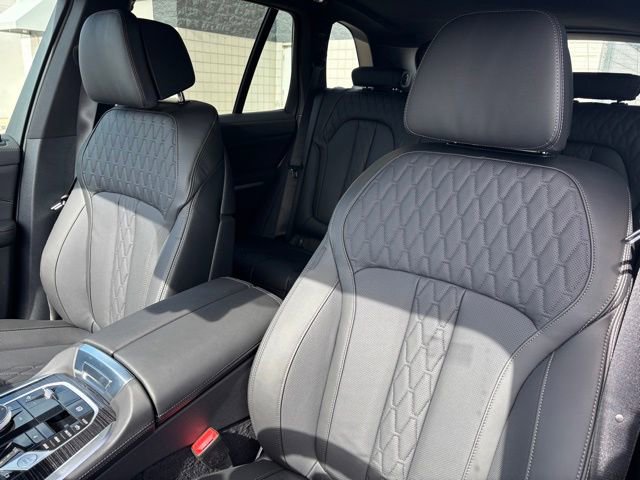 New 2026 BMW X5 xDrive50e w/ M Sport Package AWD/4WD image 16