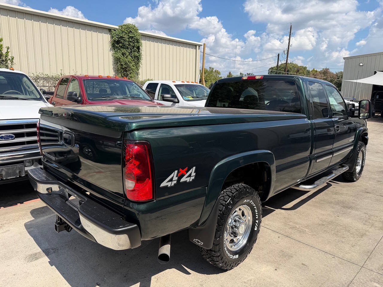 Used 2006 Chevrolet Silverado 2500 LT w/ Heavy-Duty Power Package AWD/4WD image 27