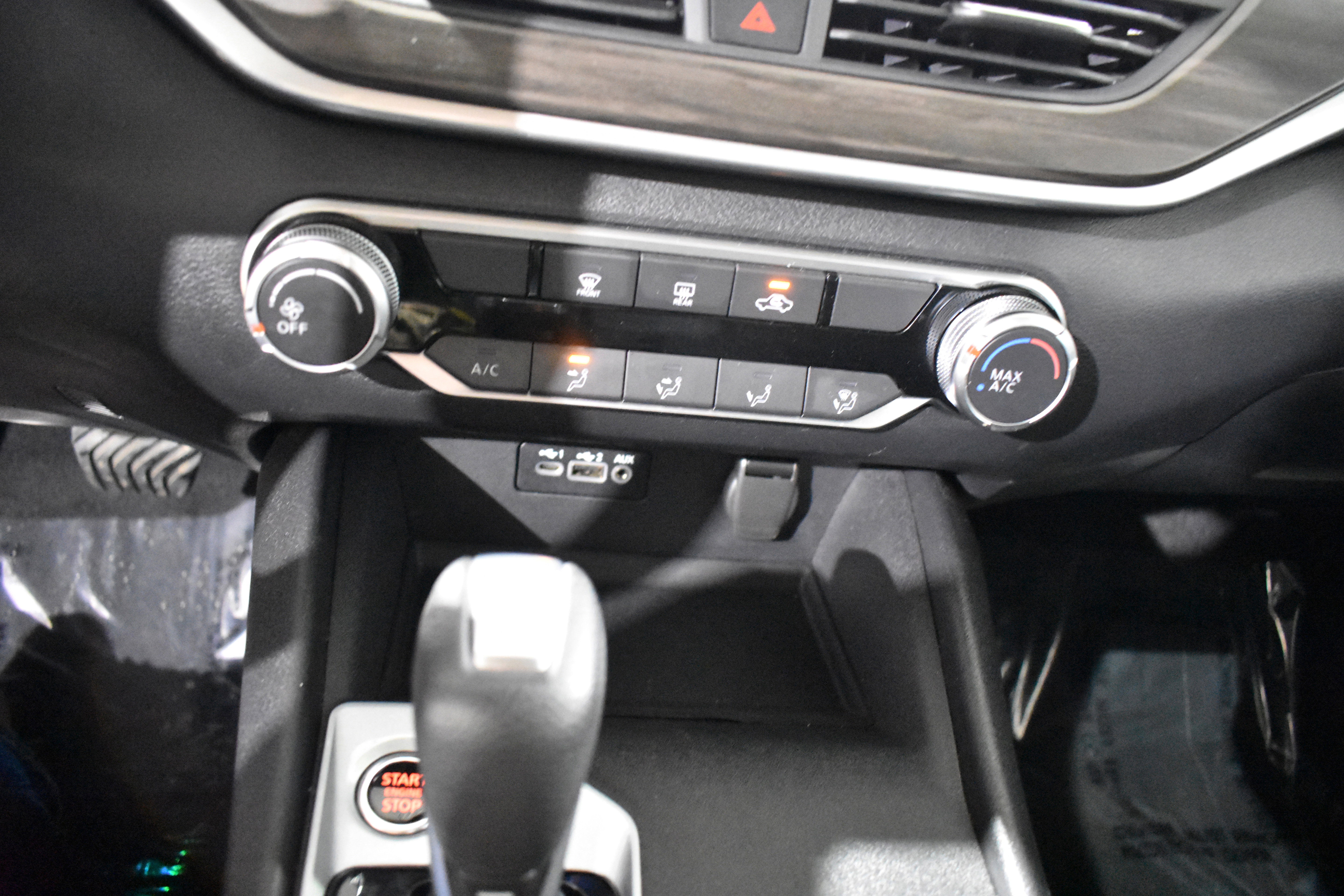 Used 2025 Nissan Altima 2.5 SV image 19