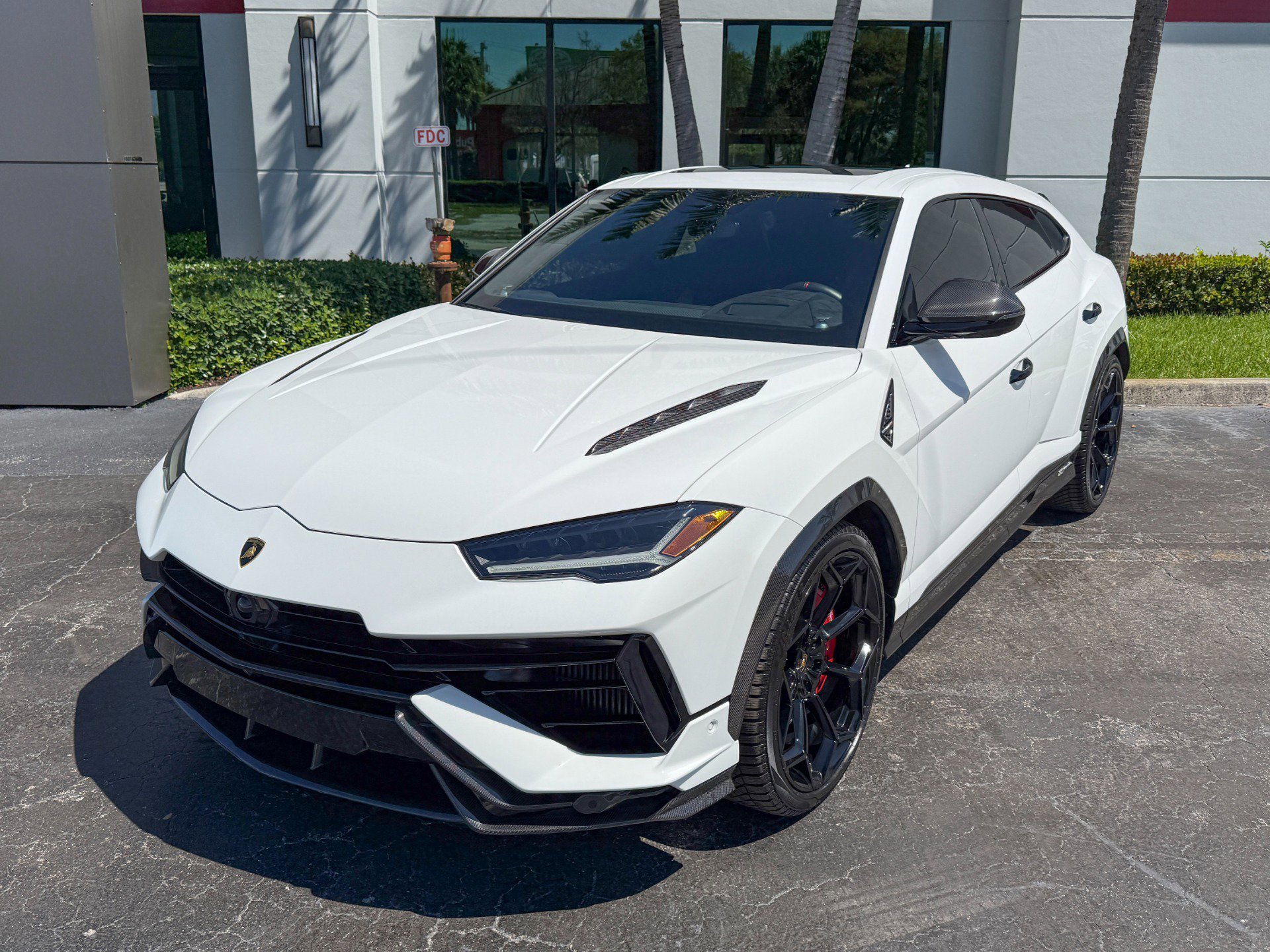 Used 2023 Lamborghini Urus Performante image 3