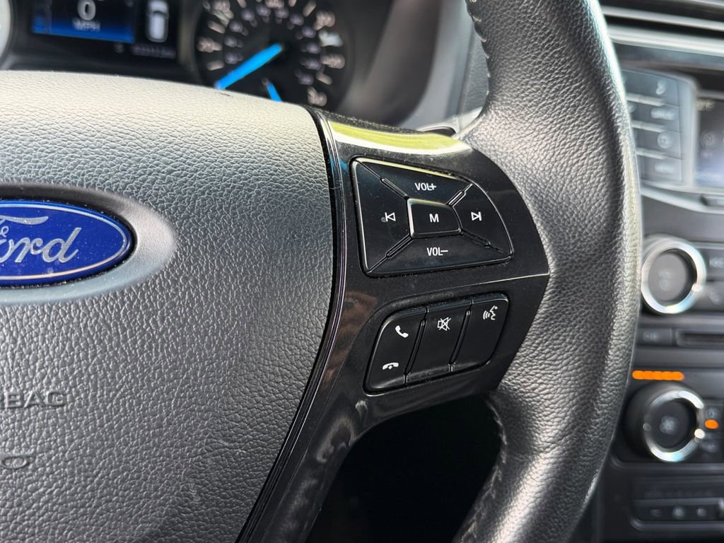 Used 2017 Ford Explorer XLT AWD/4WD image 18