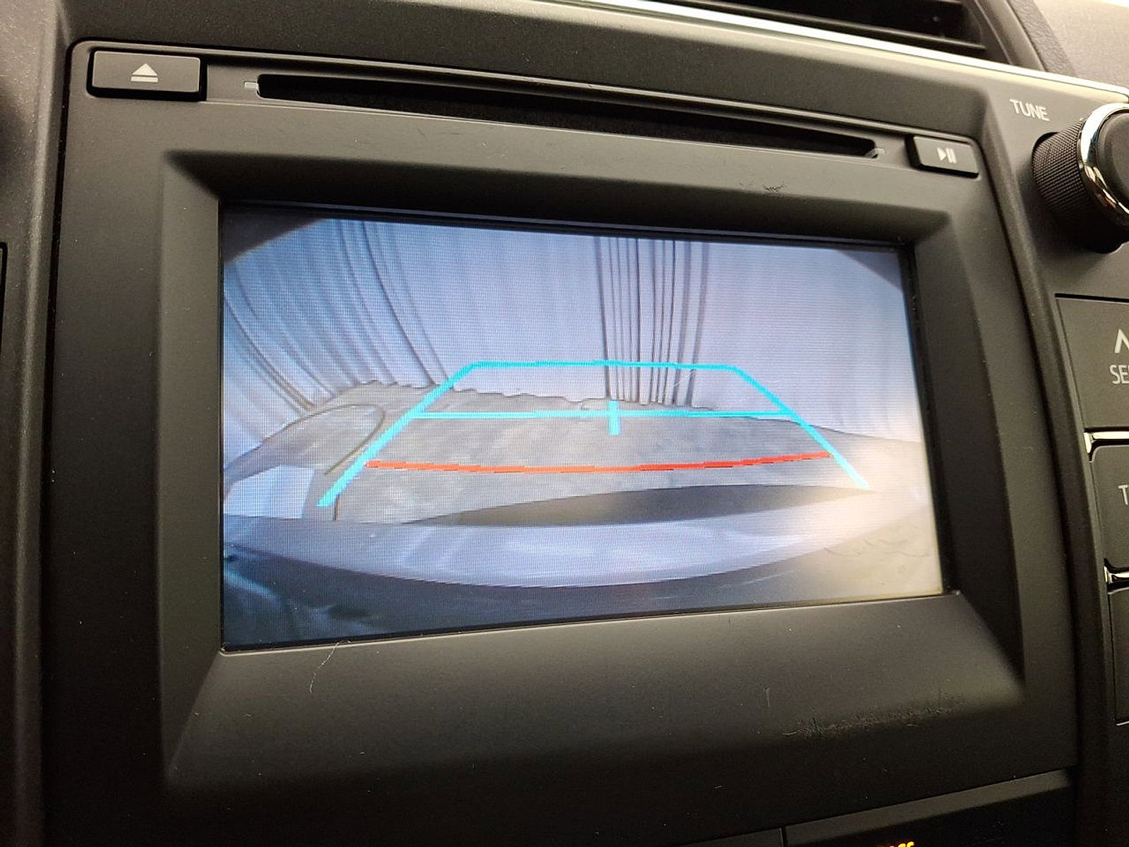 Used 2017 Toyota Camry SE w/ Moonroof Package image 15