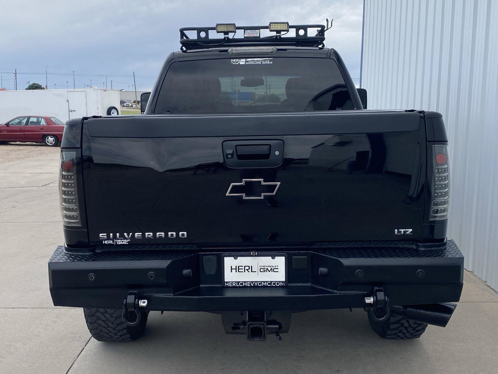 Used 2014 Chevrolet Silverado 2500 LTZ w/ LTZ Plus Package AWD/4WD image 6
