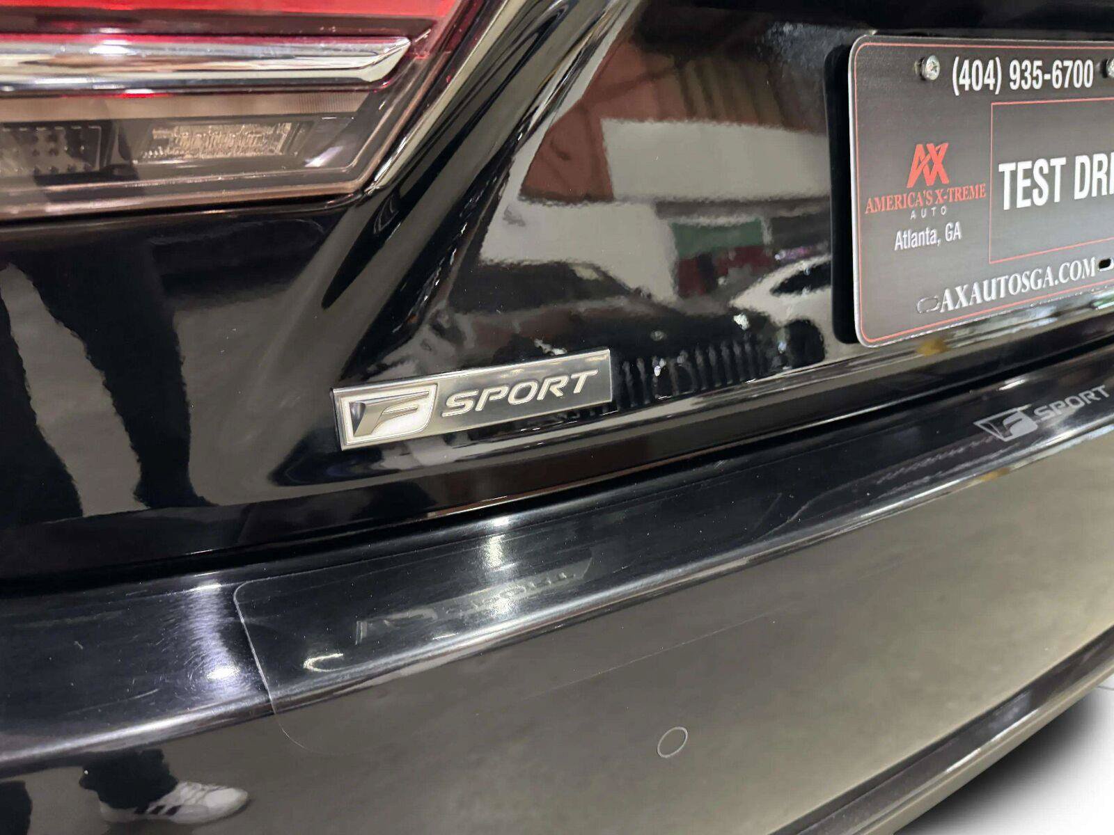 Used 2018 Lexus LS 500 F Sport w/ Accessory Package (Z2) RWD image 19