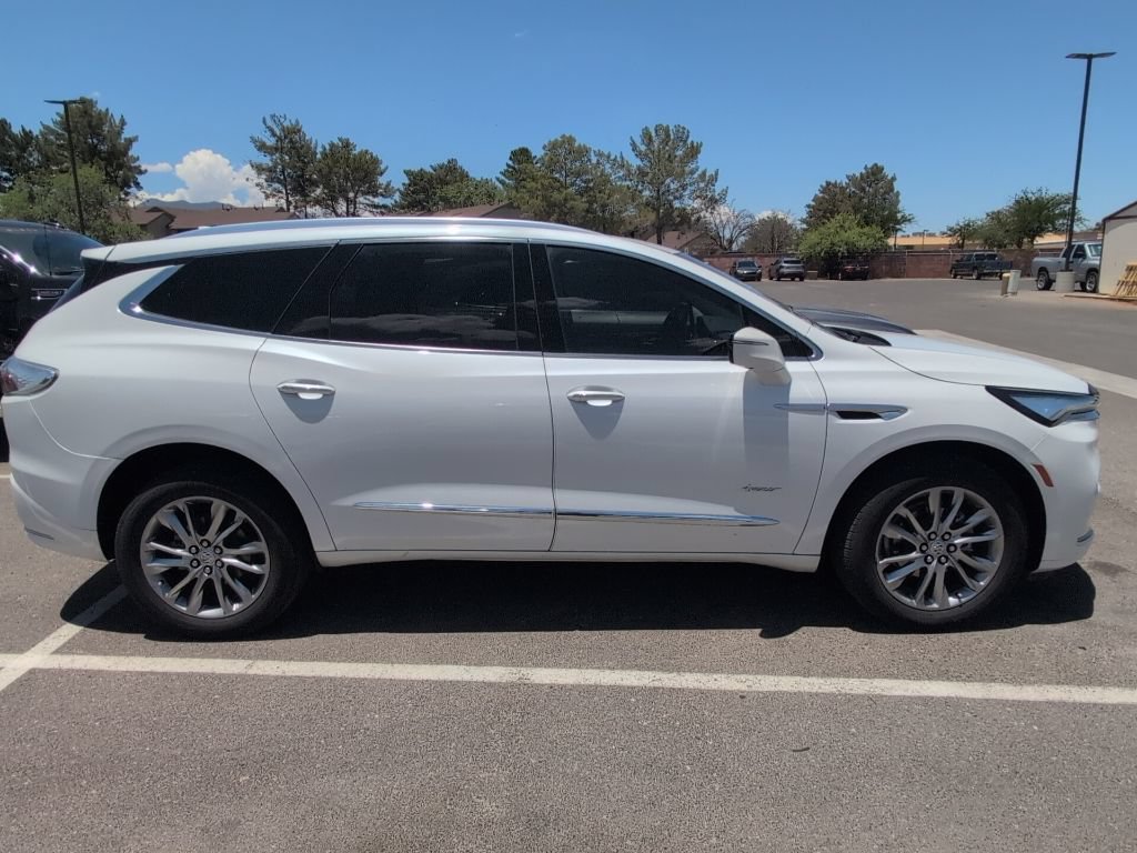 Used 2023 Buick Enclave Avenir w/ Avenir Technology Package AWD/4WD image 6