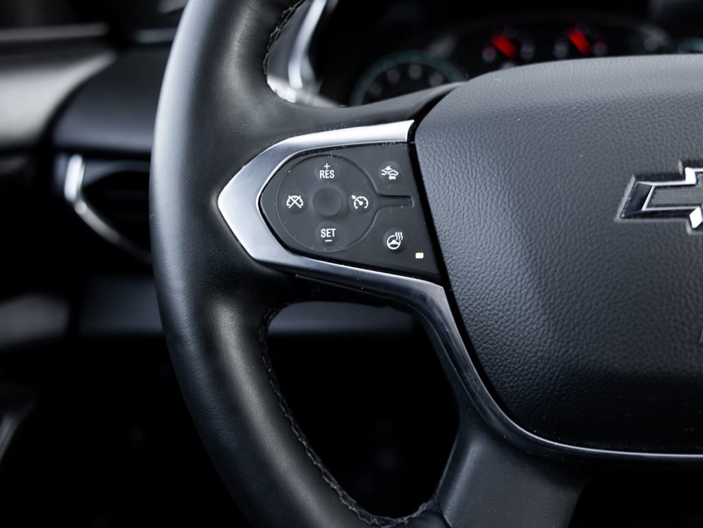 Used 2023 Chevrolet Traverse RS image 15