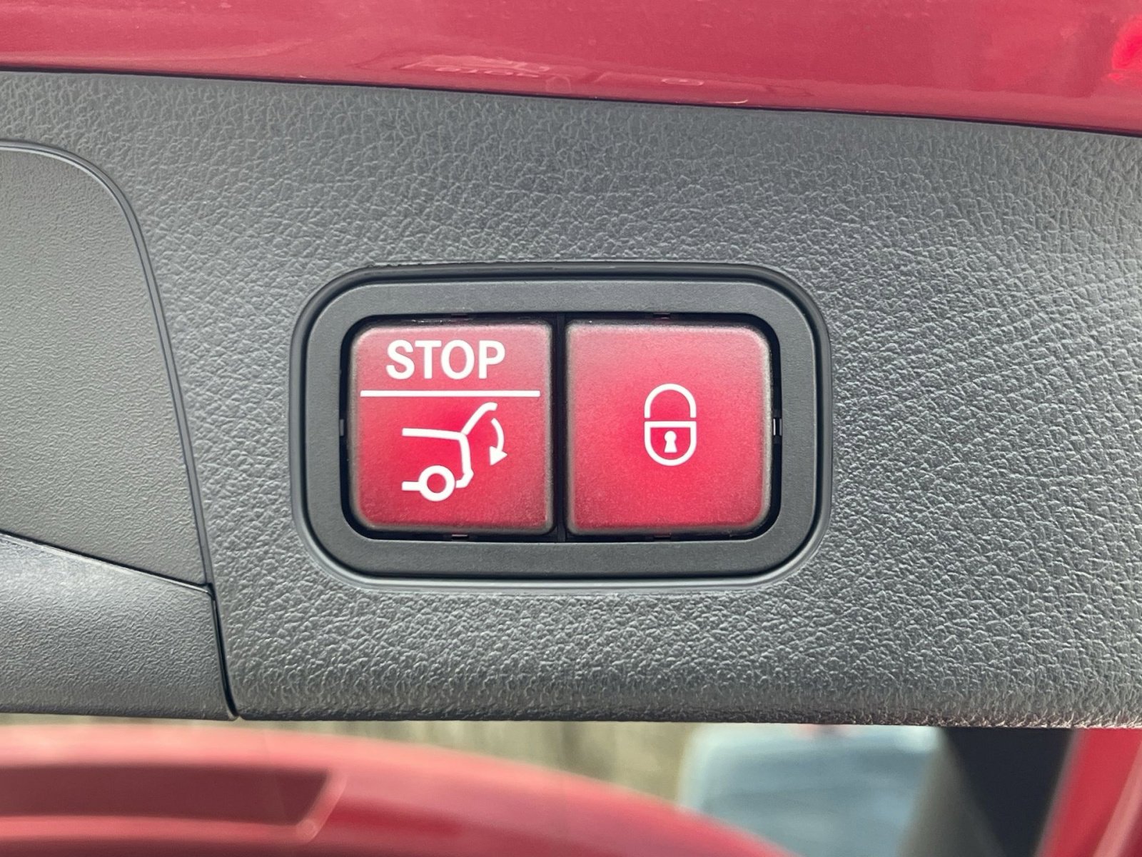 Certified 2021 Mercedes-Benz GLA 250 4MATIC w/ Premium Package image 25