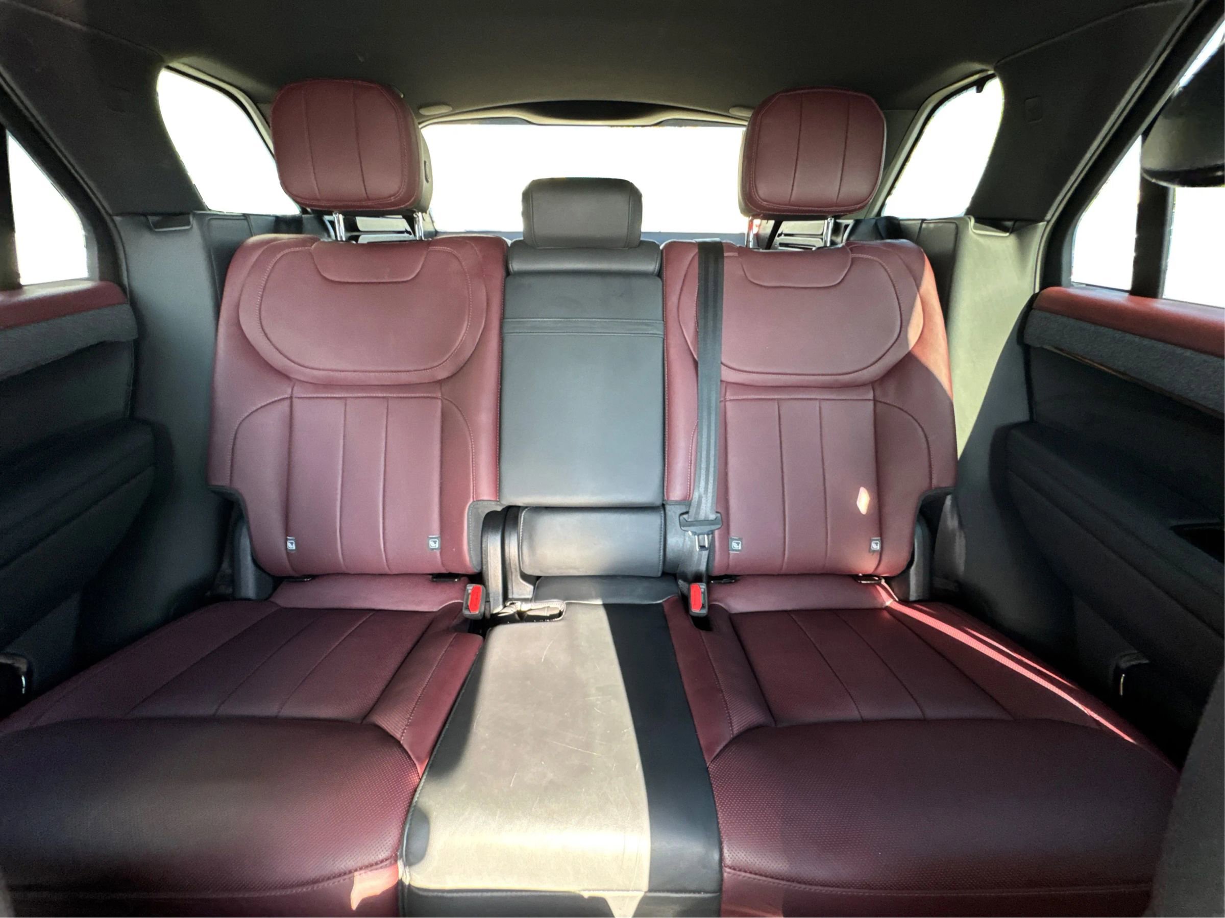 Used 2023 Land Rover Range Rover Sport SE Dynamic image 14