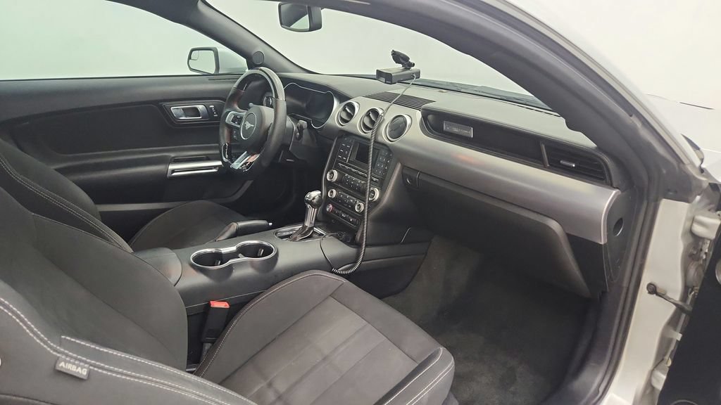 Used 2018 Ford Mustang GT RWD image 18
