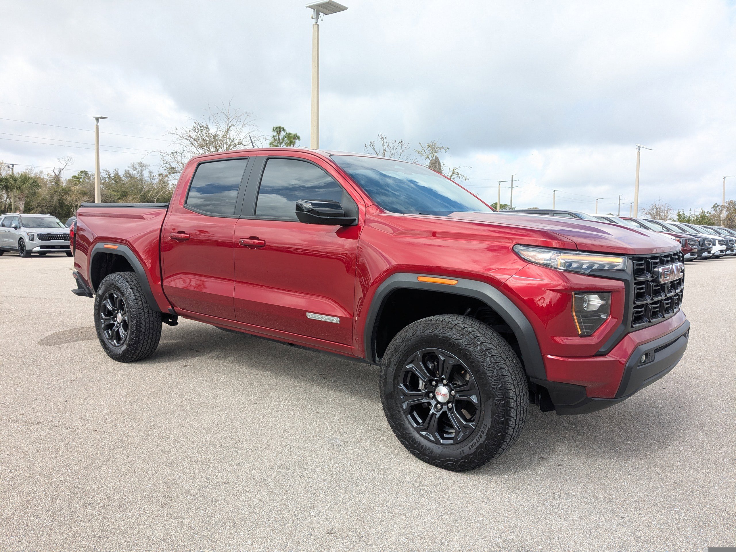 Used 2024 GMC Canyon Elevation w/ Elevation Premium Package image 2