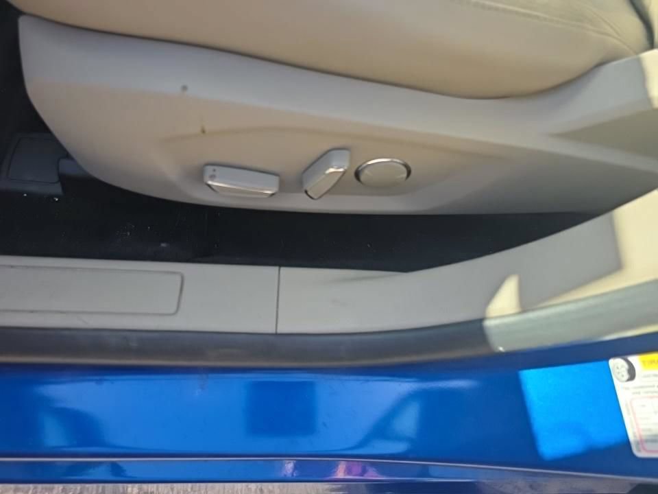 Used 2018 Ford Fusion SE FWD image 8