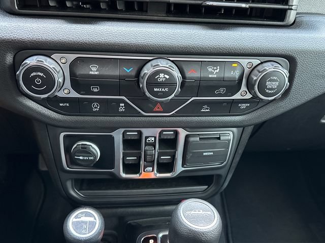 Used 2025 Jeep Gladiator Sport AWD/4WD image 22