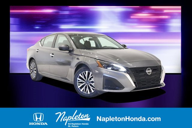 Used 2024 Nissan Altima 2.5 SV