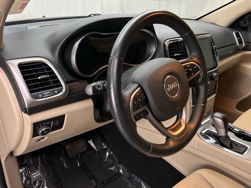 Certified 2022 Jeep Grand Cherokee Laredo E image 13