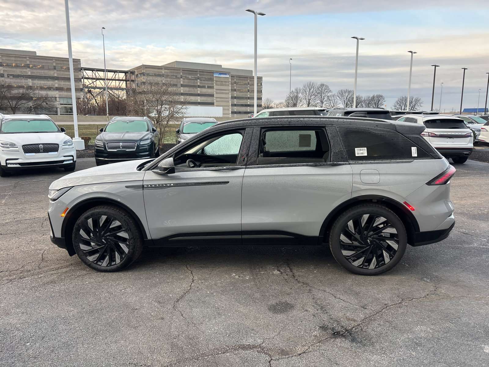 New 2026 Lincoln Nautilus Reserve image 4