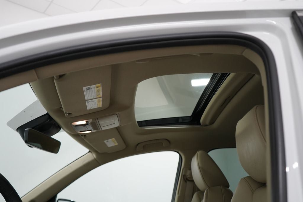 Used 2020 Acura MDX SH-AWD image 12
