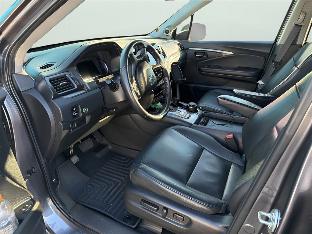 Used 2021 Honda Pilot Special Edition image 4