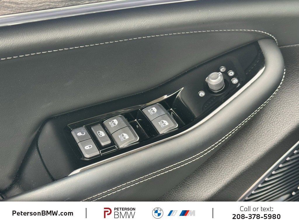 Used 2024 Jeep Grand Cherokee Overland w/ Luxury Tech Group IV image 28