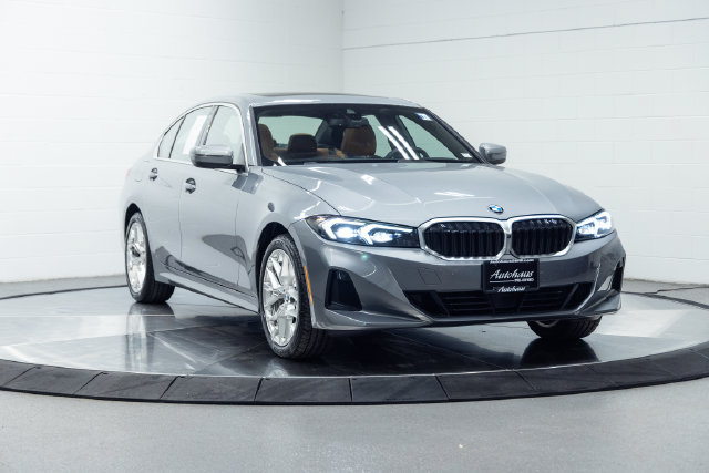 Certified 2025 BMW 330i xDrive Sedan w/ Premium Package AWD/4WD image 4